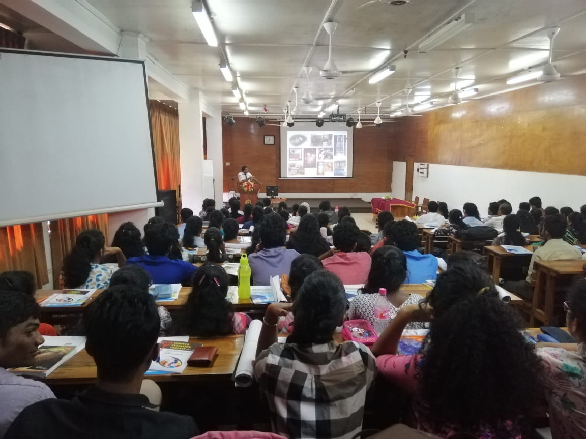 Smokeless tobacco and Areca nut cessation training programme for nursing students